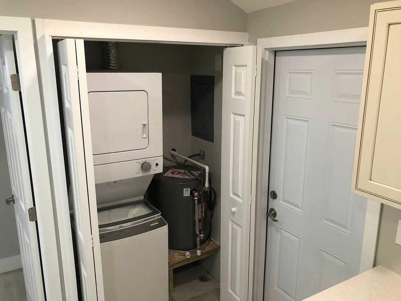 1715 Buchanan St #REAR - Photo 6 of 11