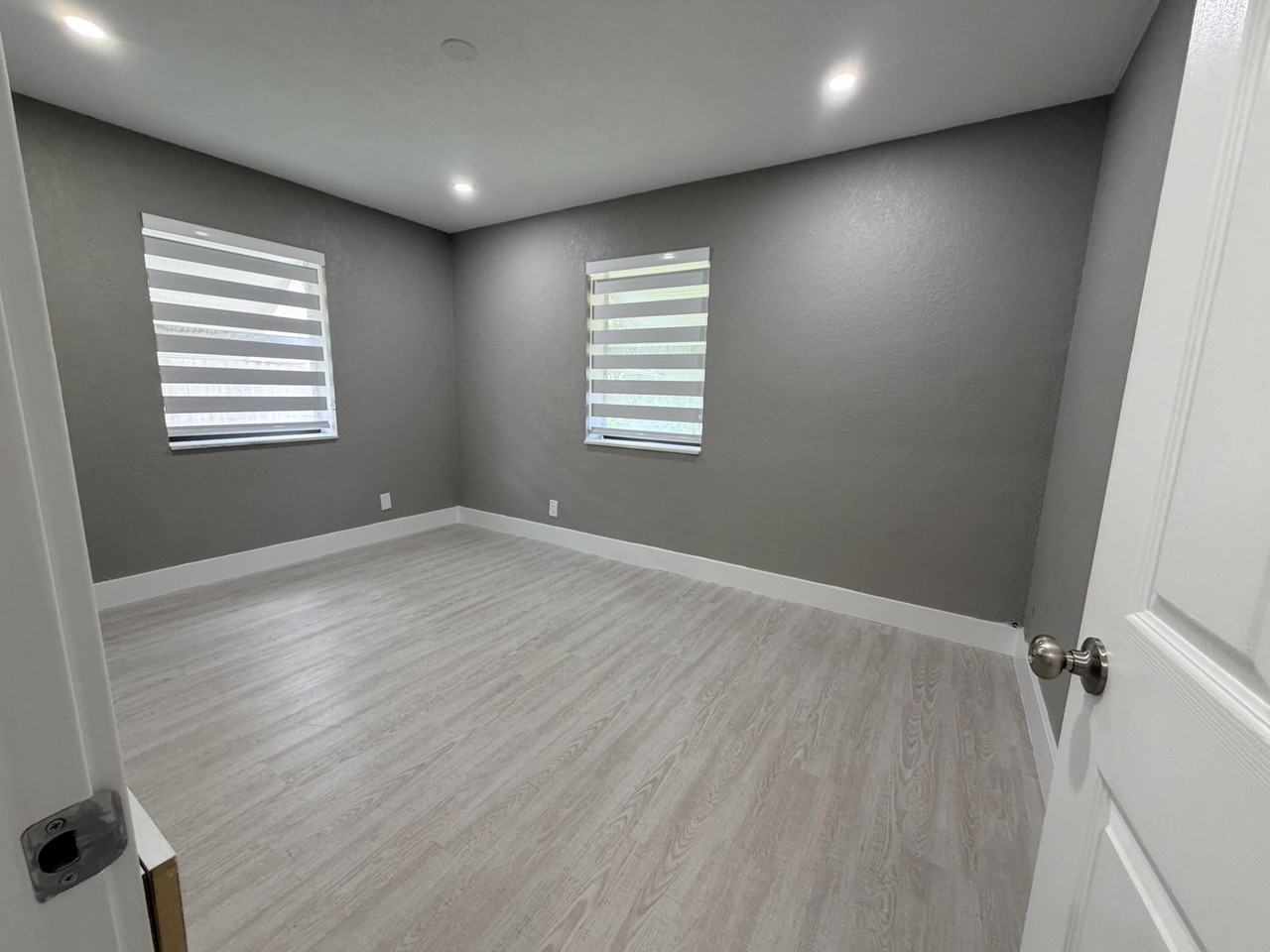 827 Franklin Rd - Photo 5 of 19