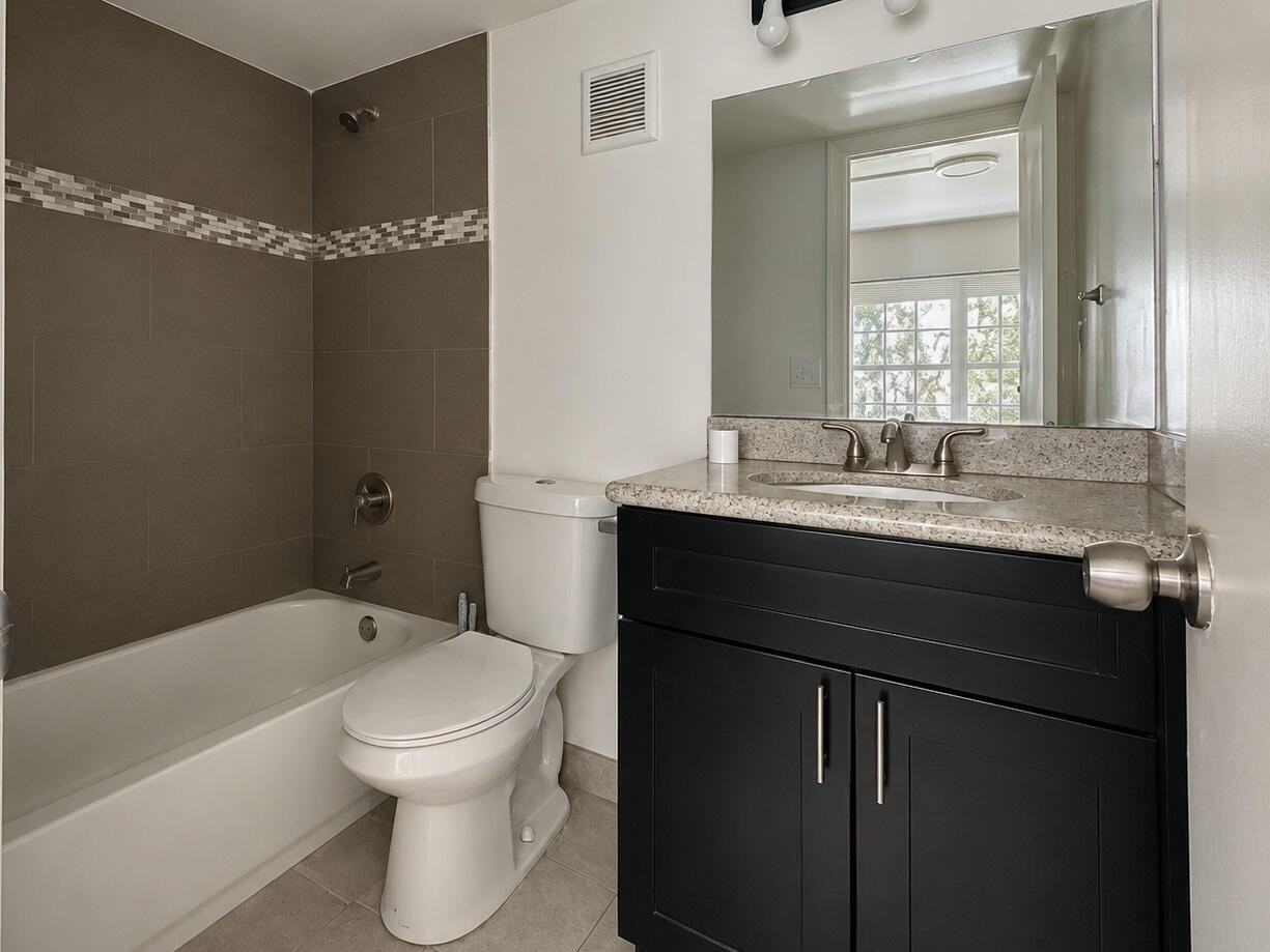4163 Nw 114th Ter #4163 - Photo 7 of 14