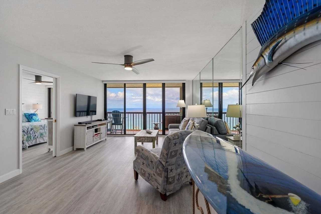 9550 S Ocean Dr #PH4 - Photo 4 of 48