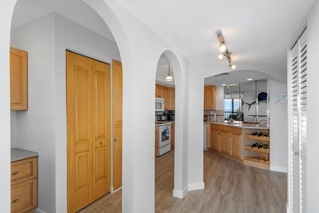 9550 S Ocean Dr #PH4 - Photo 6 of 48