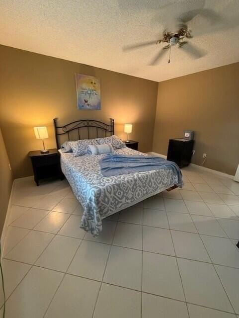 21820 Cypress Cir #25E - Photo 2 of 11