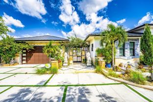 1325 N Mangonia Dr - Photo 1 of 1