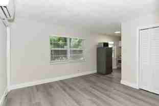 605 N Federal Hwy #7 - Photo 1 of 1