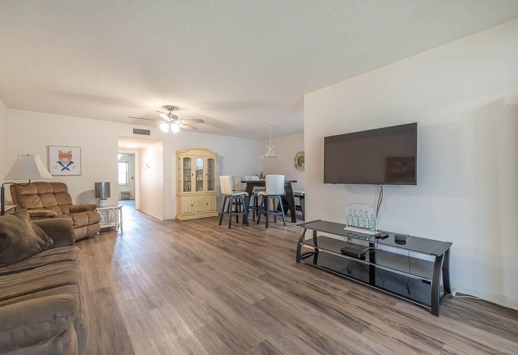 5061 Lakefront Blvd #B - Photo 3 of 40