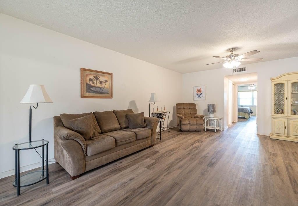 5061 Lakefront Blvd #B - Photo 5 of 40