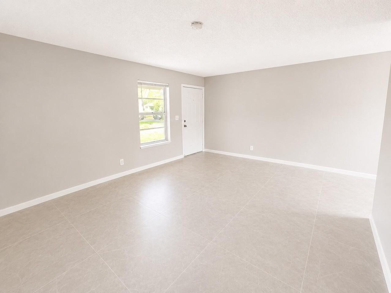 1794 Juno Rd #2 - Photo 3 of 9