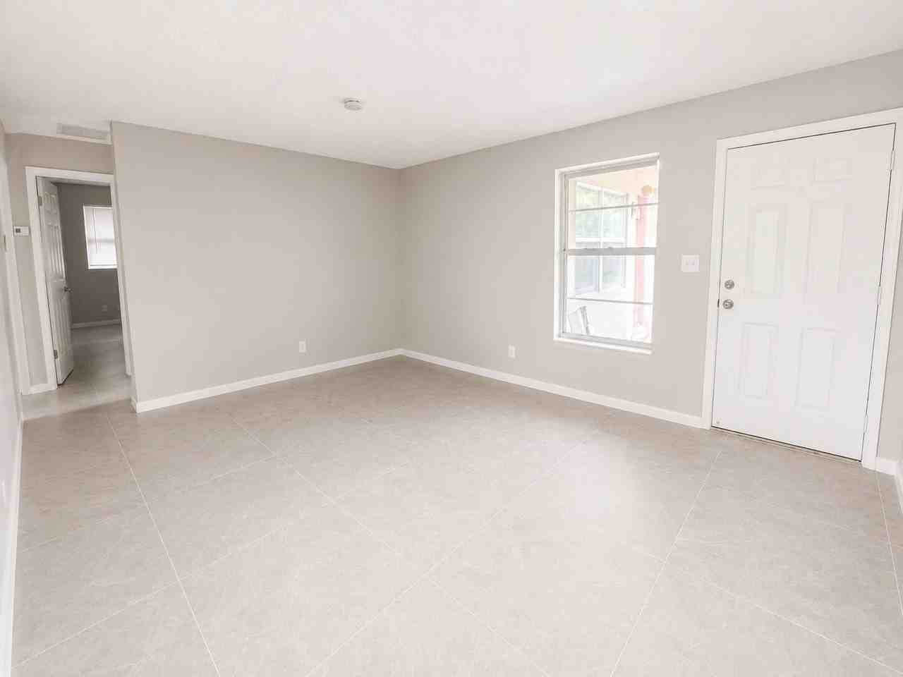 1794 Juno Rd #2 - Photo 4 of 9