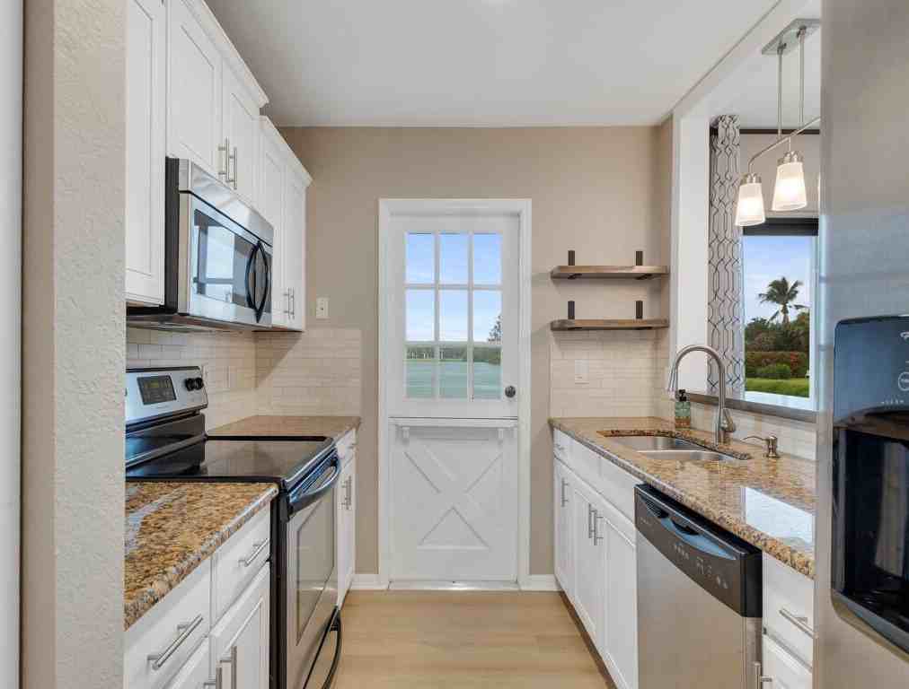 3206 S Lakeview Cir #1105 - Photo 6 of 23