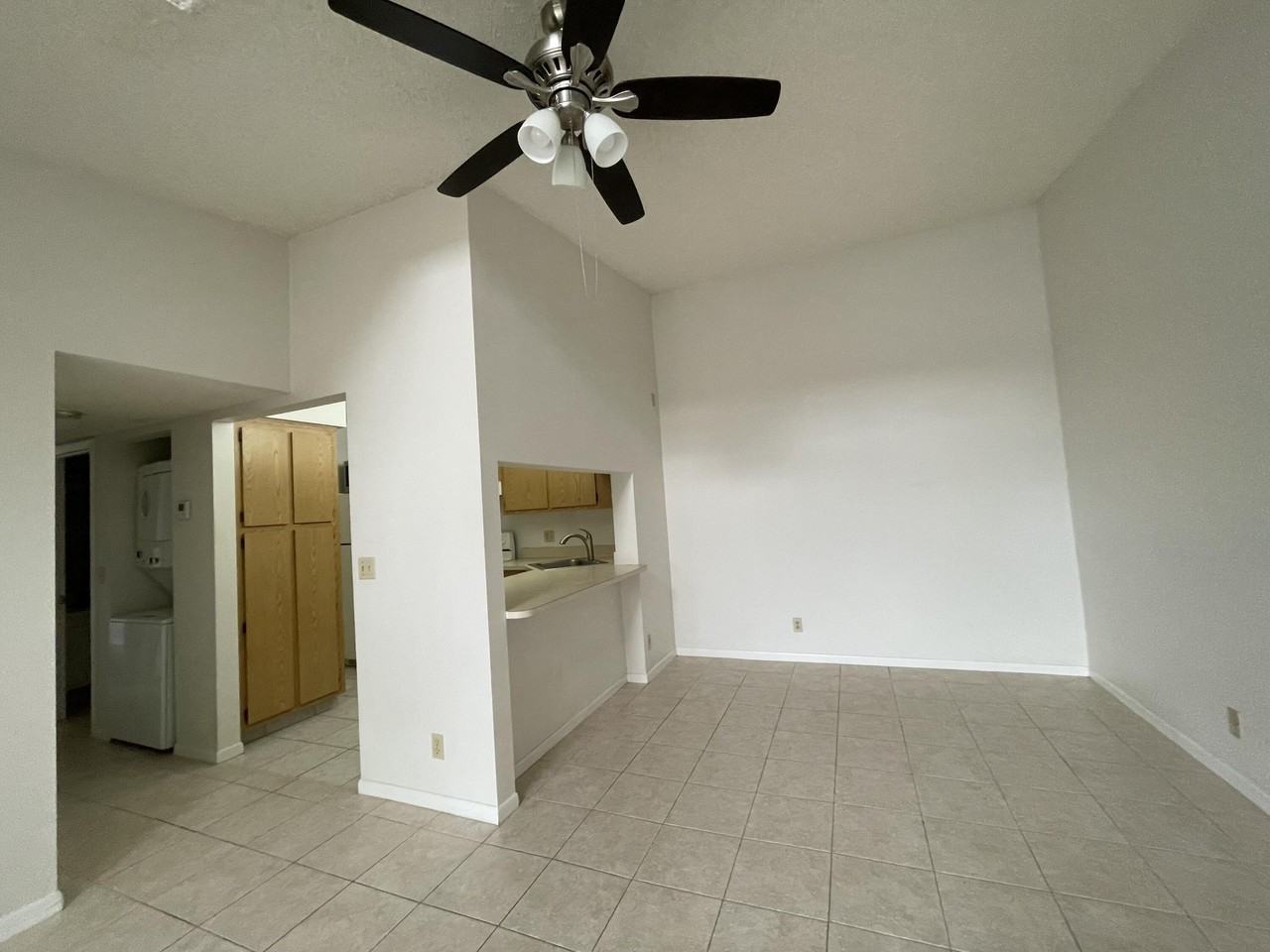 207 Foxtail Dr #E3 - Photo 6 of 12