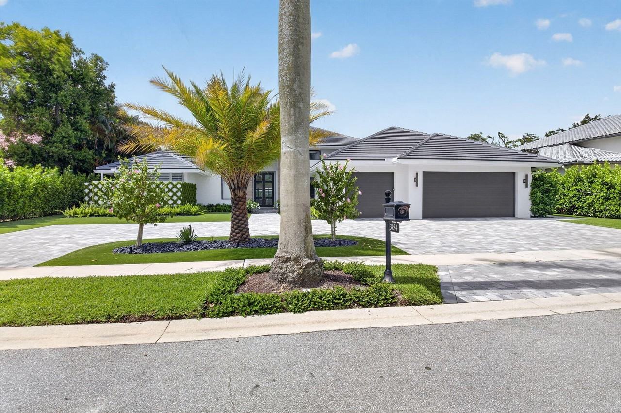 3954 Nw 52nd St - Photo 3 of 50