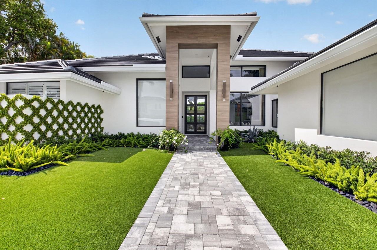 3954 Nw 52nd St - Photo 5 of 50