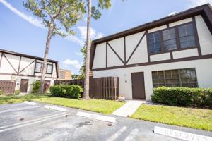 featured image of 110 Weybridge Cir #A
