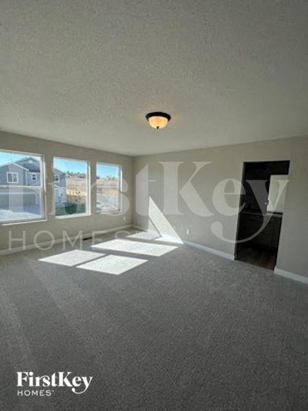 10190 Luneth Dr - Photo 5 of 10