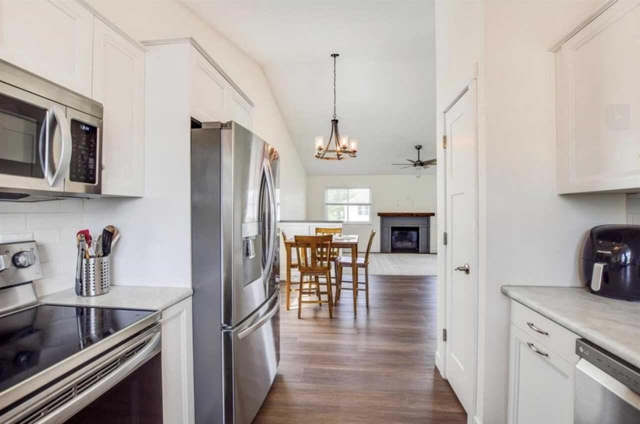 5142 Great Gray Dr - Photo 4 of 20