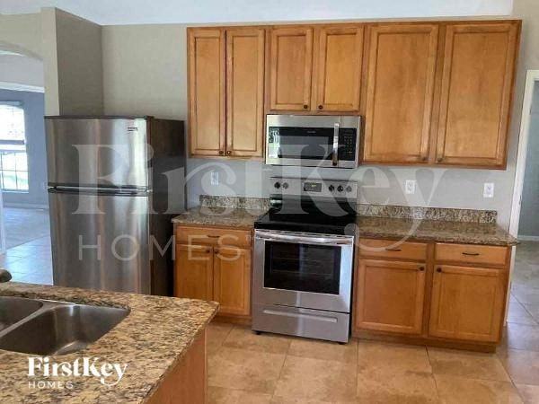 1840 Nw 14th Ter - Photo 6 of 11
