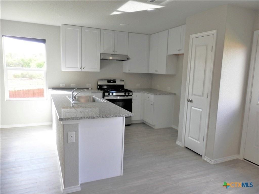 570 Blue Stem Rd - Photo 5 of 20