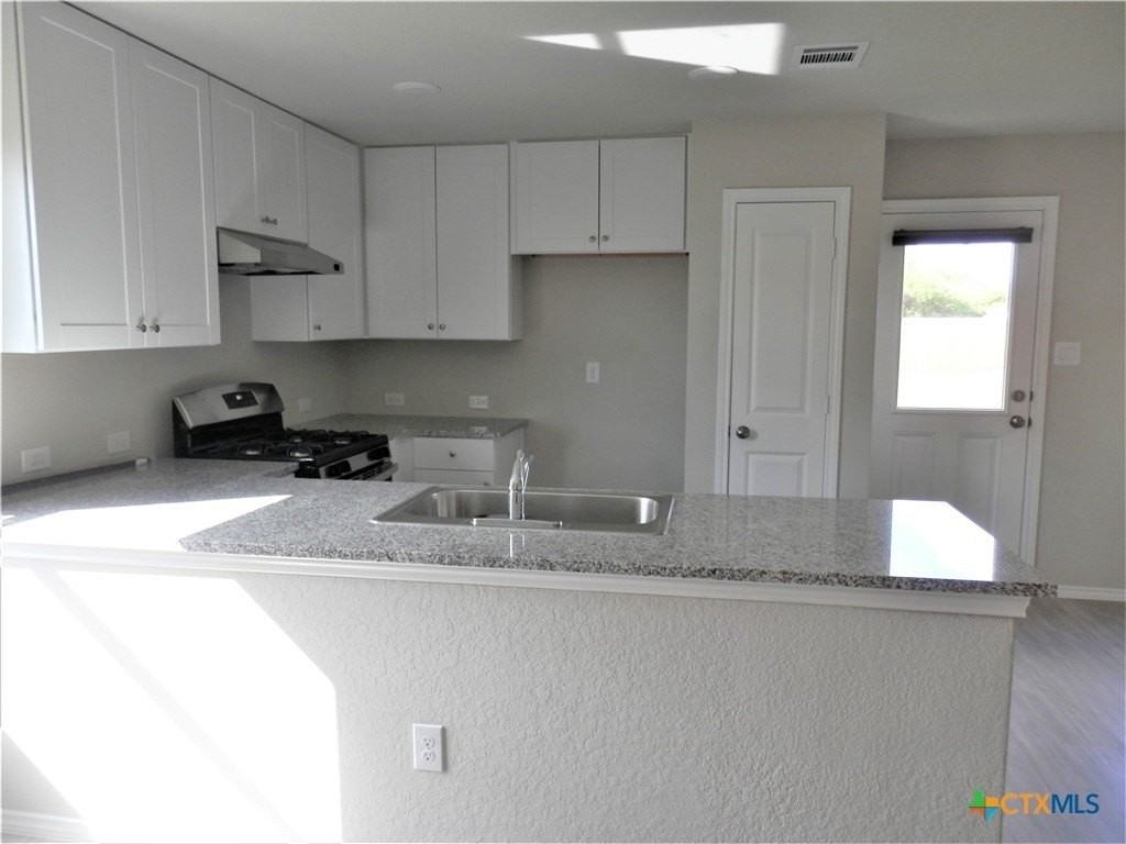 570 Blue Stem Rd - Photo 7 of 20