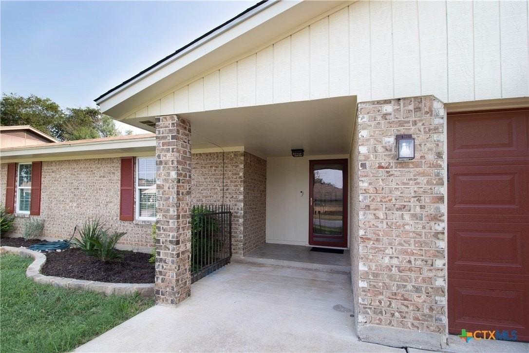 2510 Bunker Hill Dr - Photo 3 of 23