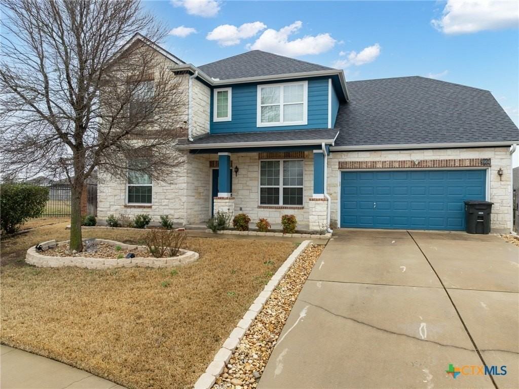 5904 Chuckwagon Cir - Photo 3 of 36