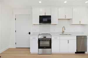 featured image of 3 Melrose St #3