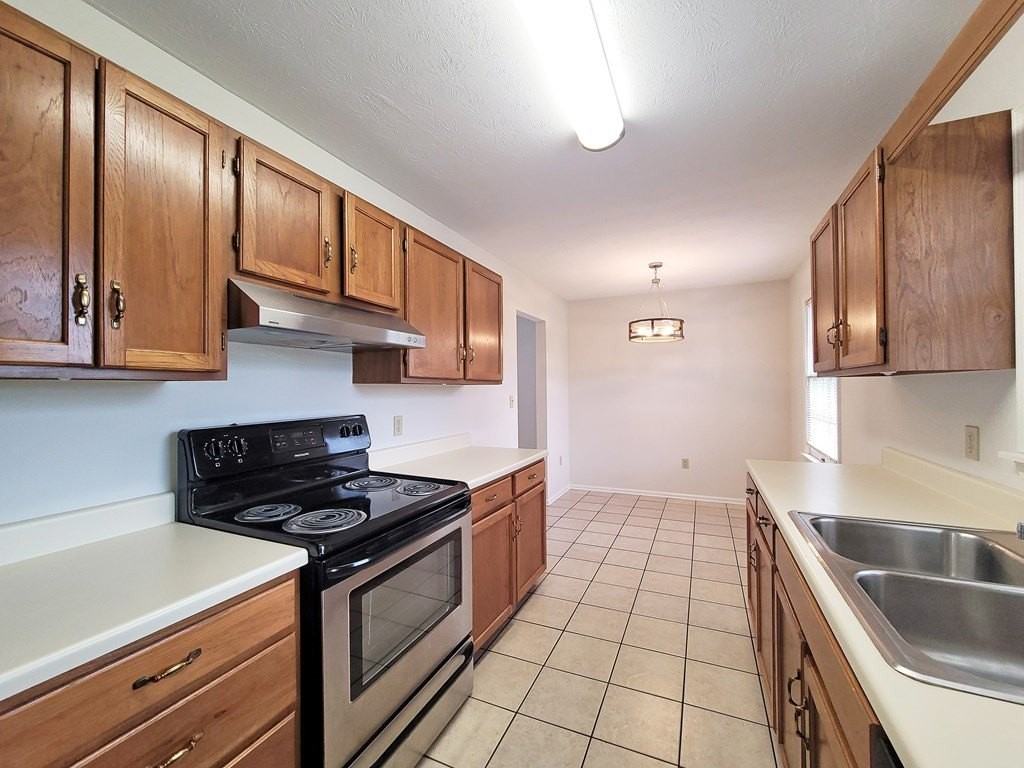 330 Jones Ln - Photo 3 of 14