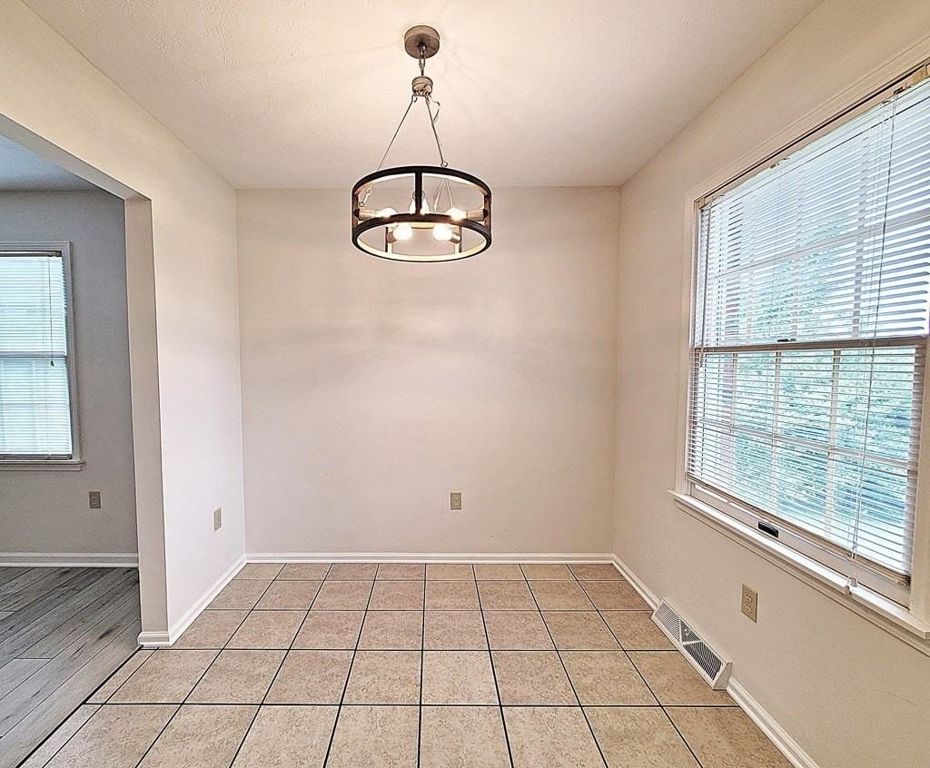 330 Jones Ln - Photo 5 of 14
