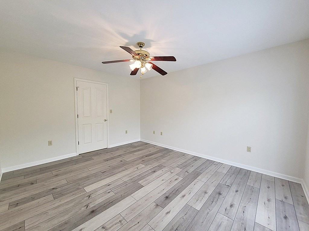 330 Jones Ln - Photo 7 of 14