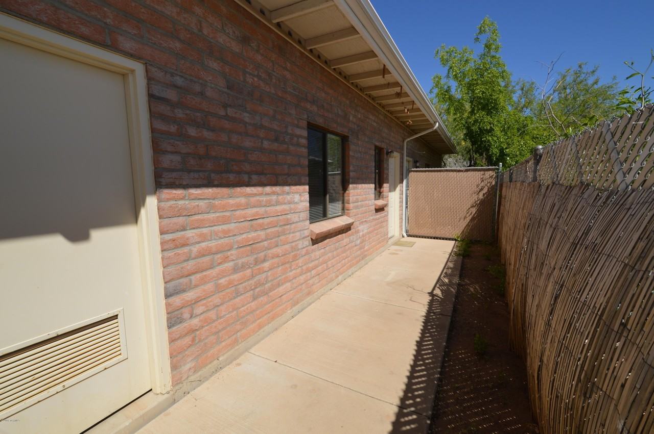4115 E North St #6 - Photo 7 of 8