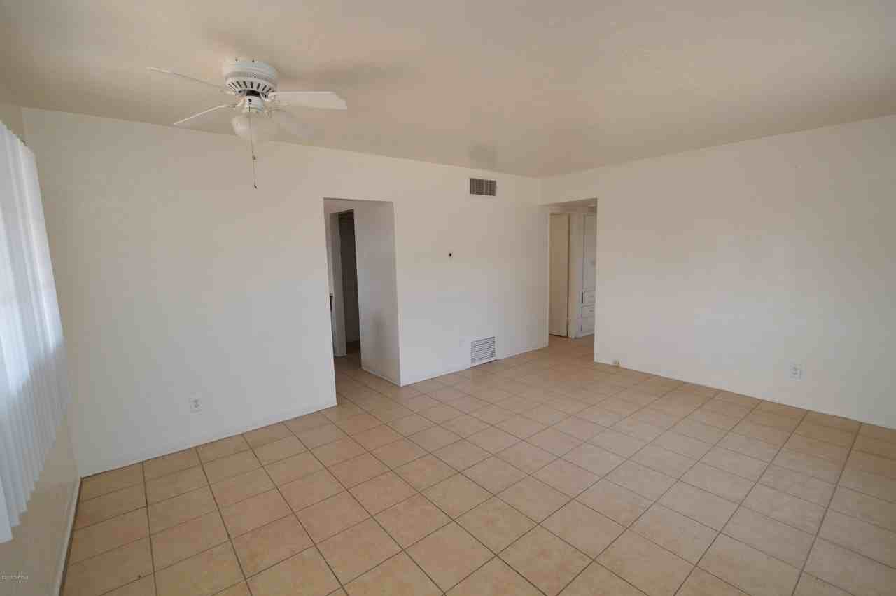 4525 E Montecito St - Photo 2 of 7