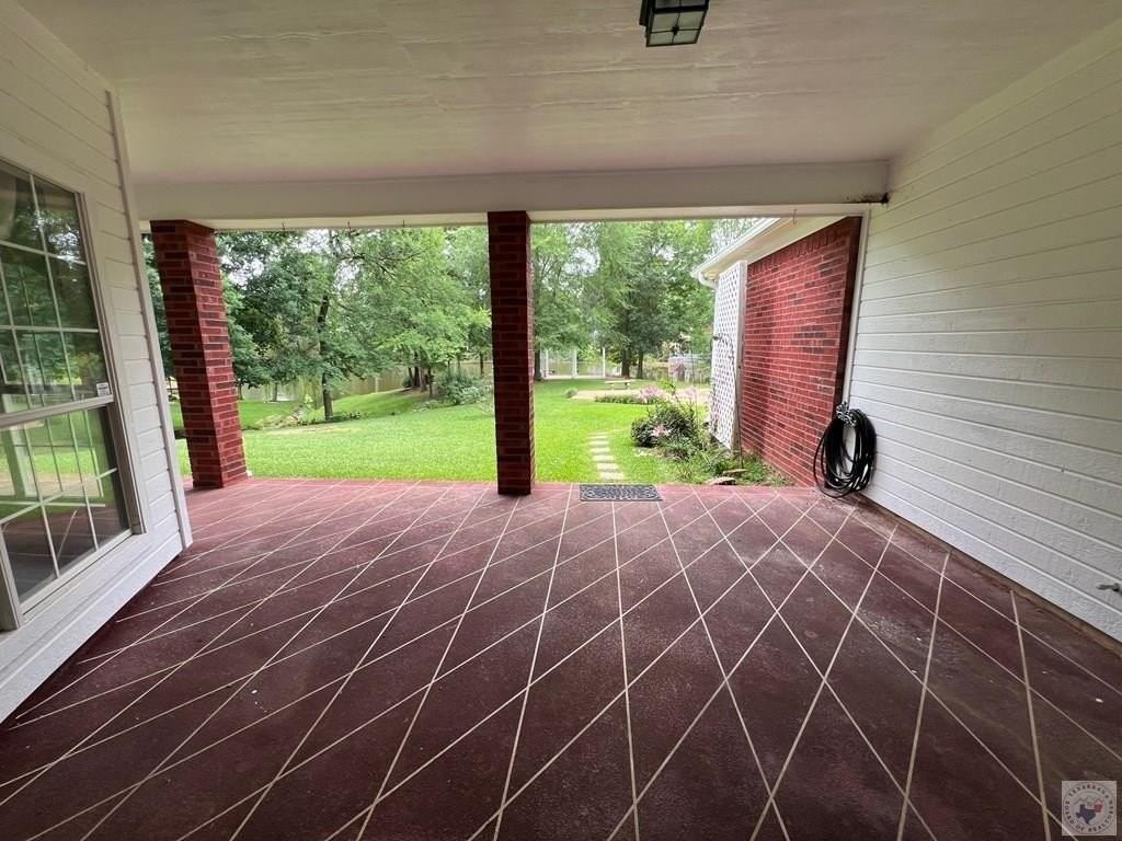 5906 Winchester Dr - Photo 5 of 15