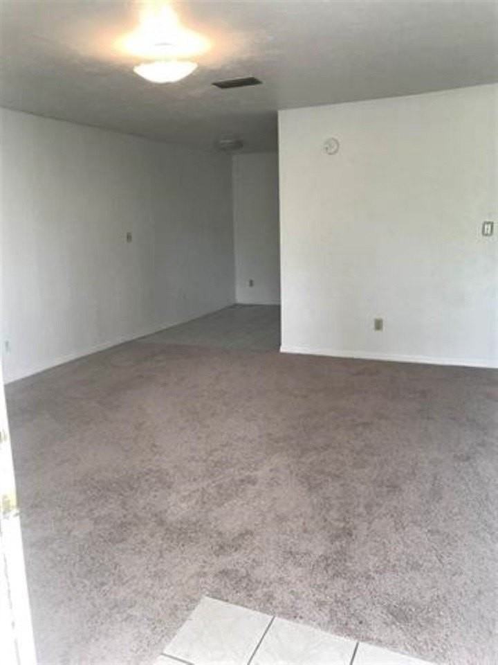 2240 Wednesday St Apt 4 - Photo 2 of 7