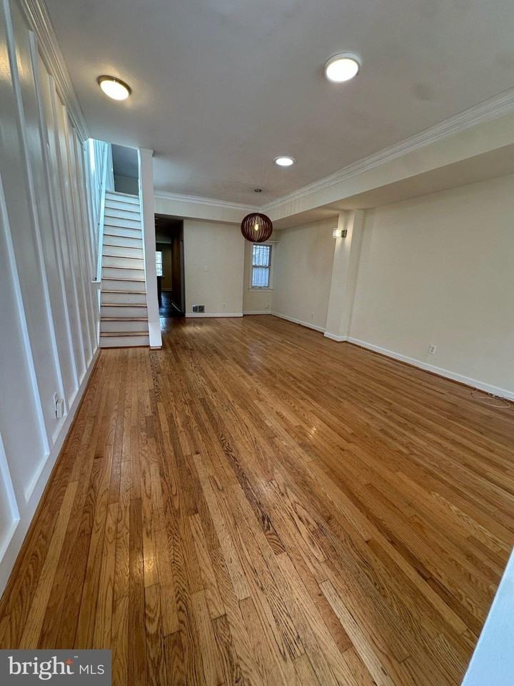 1805 9th St Nw - Photo 4 of 13