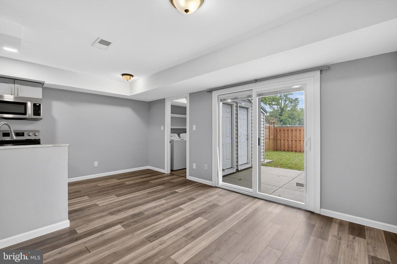 46 Village Dr - Photo 5 of 19