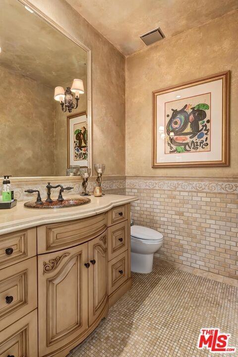 9355 Kirkside Rd - Photo 3 of 8