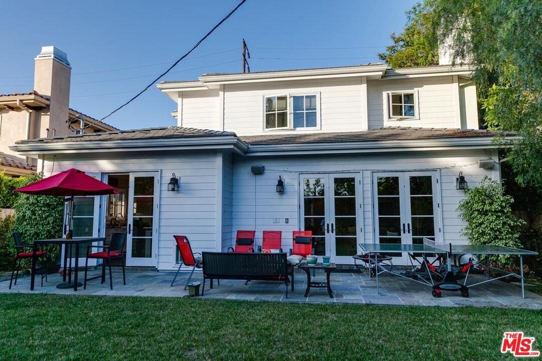 3217 Greenfield Ave - Photo 4 of 5