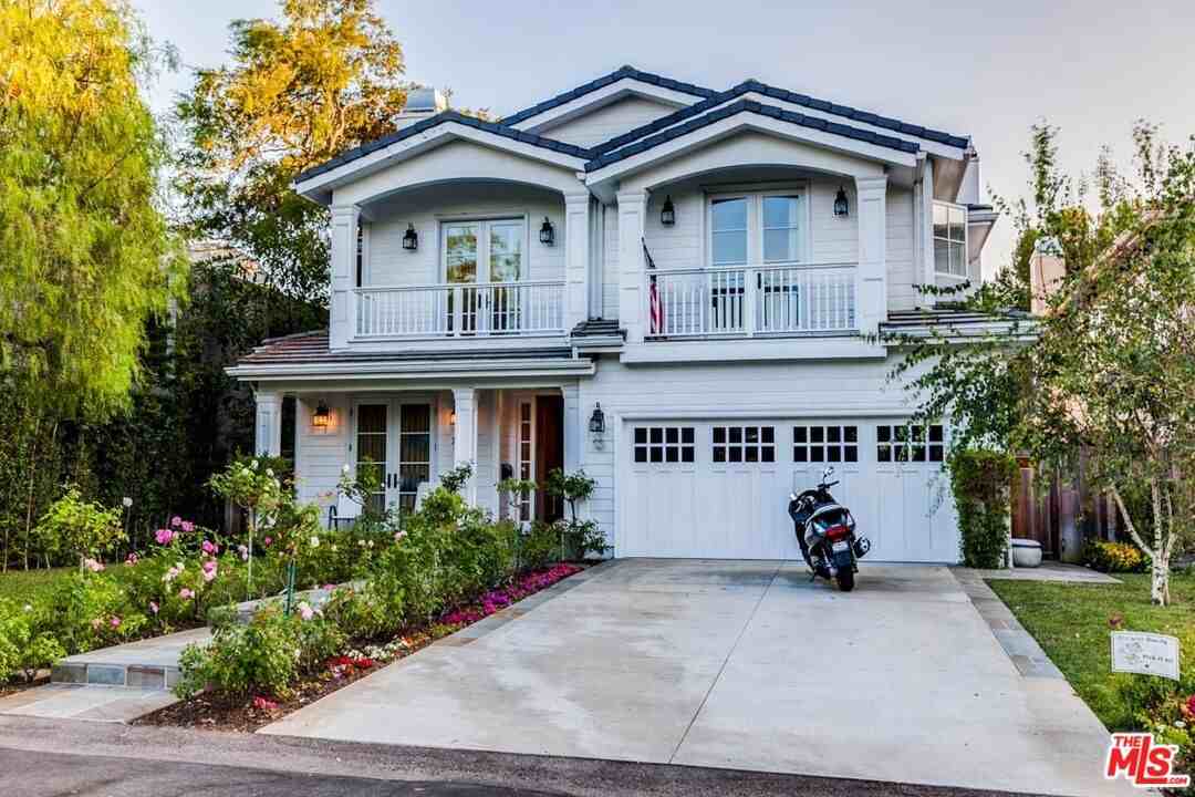 3217 Greenfield Ave - Photo 5 of 5