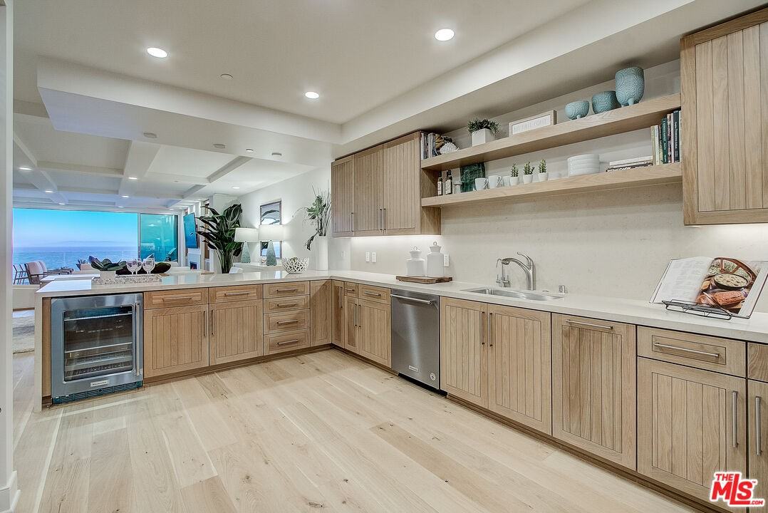 17325 Castellammare Dr #503 - Photo 5 of 8