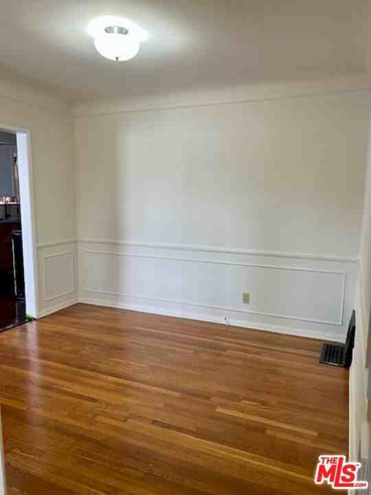 11036 Culver Blvd - Photo 7 of 8
