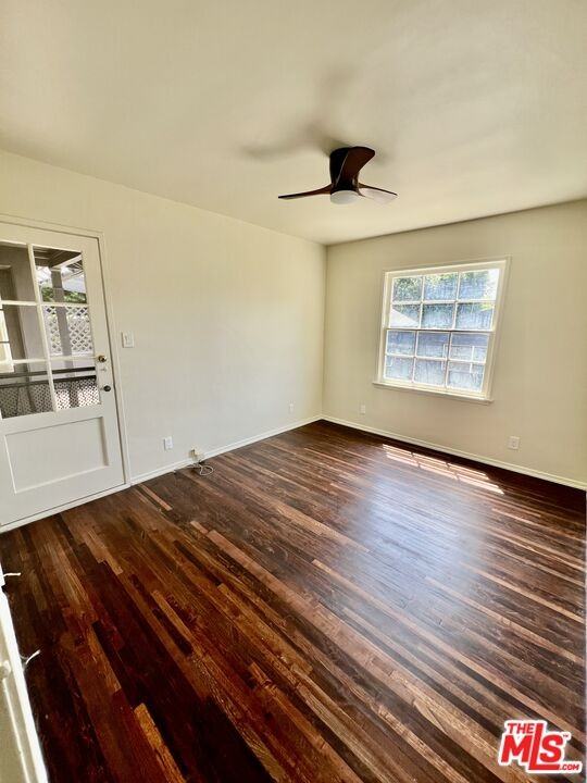 8345 Loyola Blvd - Photo 2 of 8