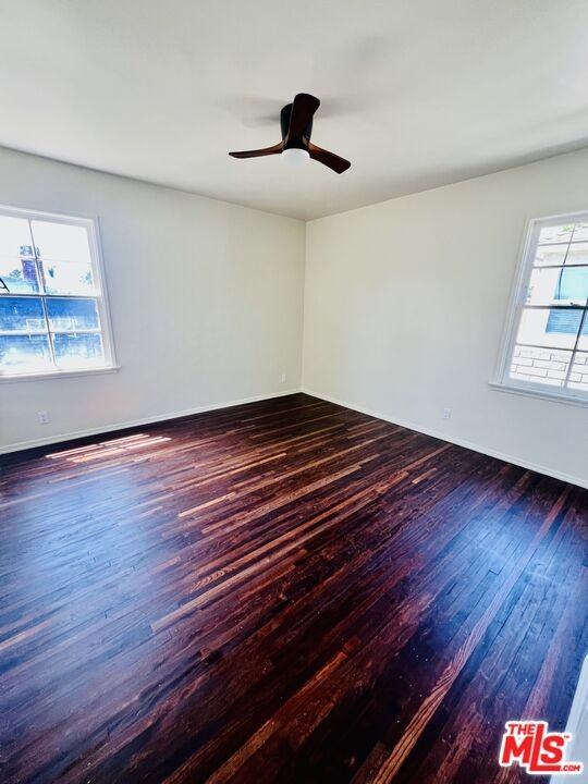 8345 Loyola Blvd - Photo 3 of 8
