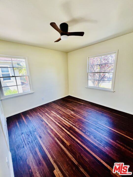 8345 Loyola Blvd - Photo 6 of 8
