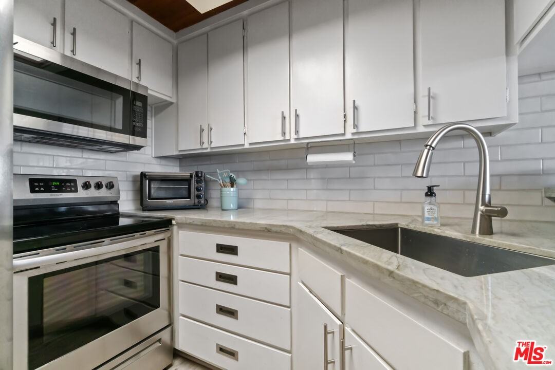 6209 Pacific Ave #103 - Photo 5 of 8