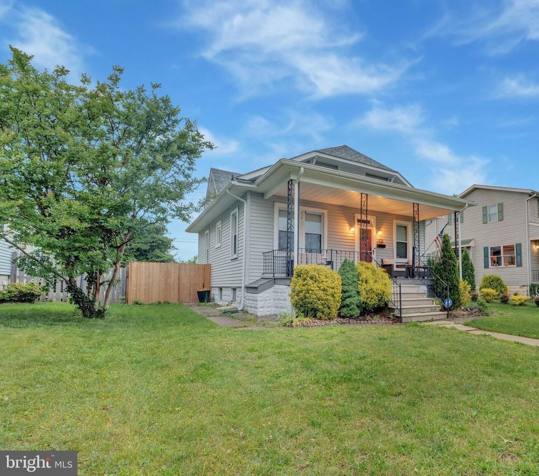 3704 Coolidge Ave - Photo 2 of 23