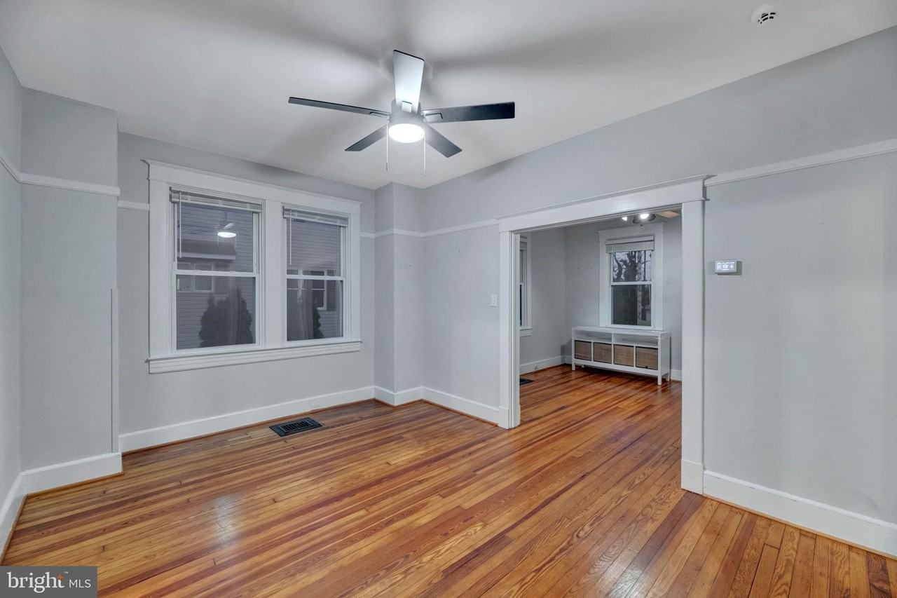 3704 Coolidge Ave - Photo 4 of 23