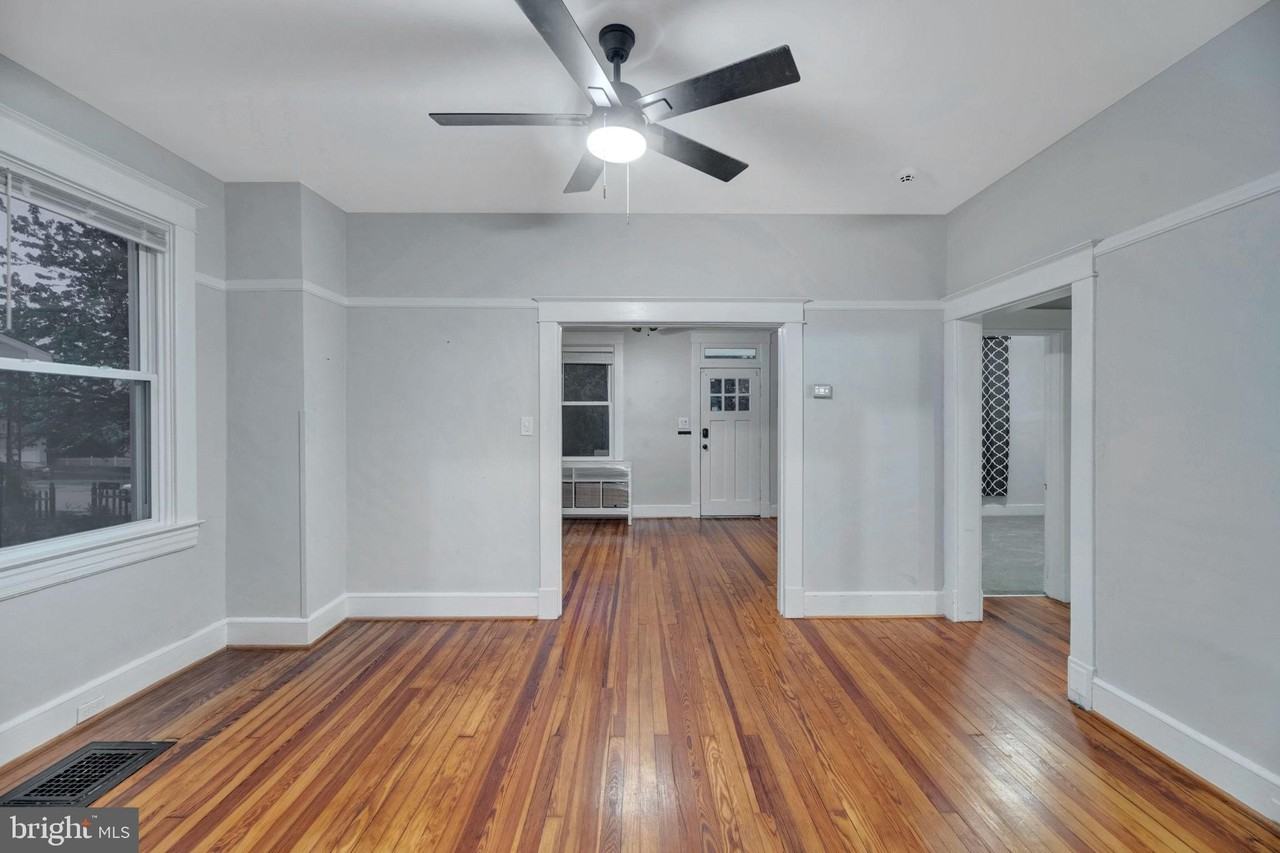 3704 Coolidge Ave - Photo 5 of 23
