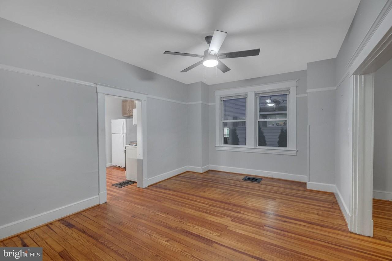 3704 Coolidge Ave - Photo 6 of 23