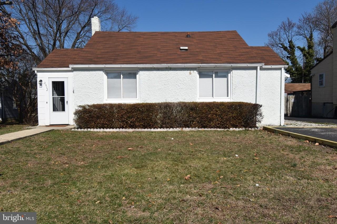 2902 Michigan Ave