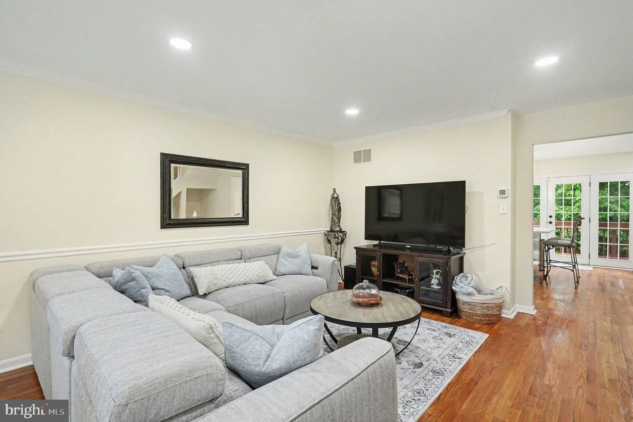 20 Culmore Ct - Photo 5 of 39