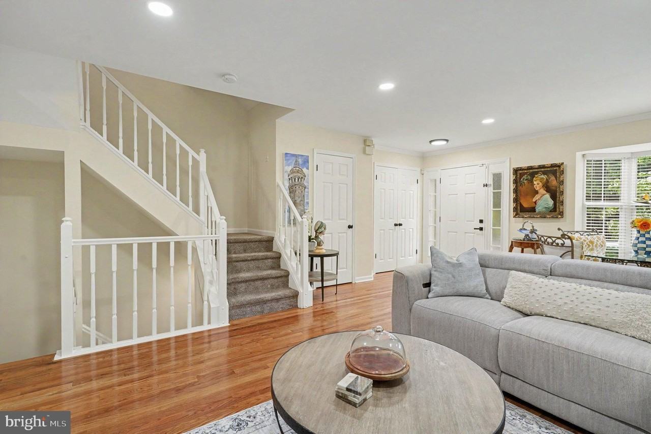 20 Culmore Ct - Photo 6 of 39